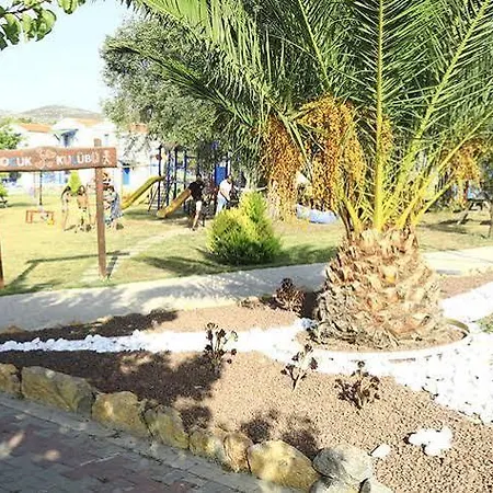 Akay Garden Family Club *