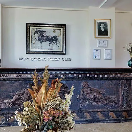 Akay Garden Family Club * Çeşme