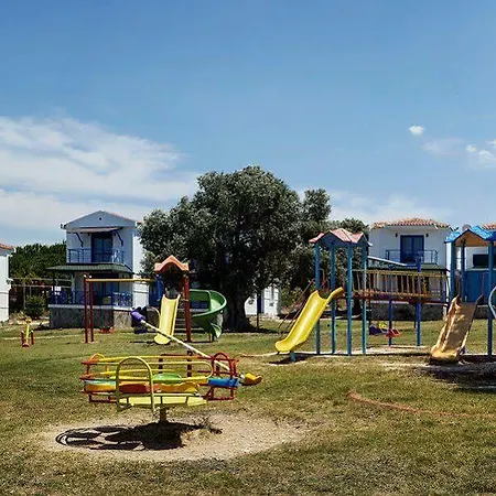 Akay Garden Family Club