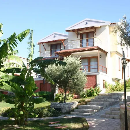 Akay Garden Family Club