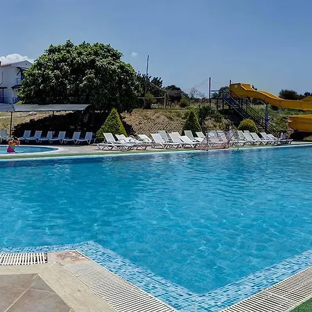 Akay Garden Family Club