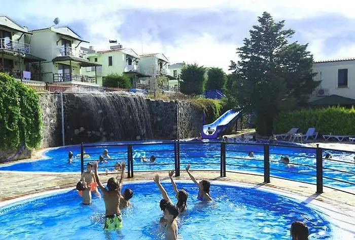 Akay Garden Family Club Hotel *