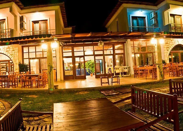 Akay Garden Family Club