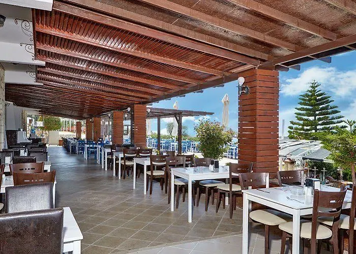 Akay Garden Family Club Çeşme