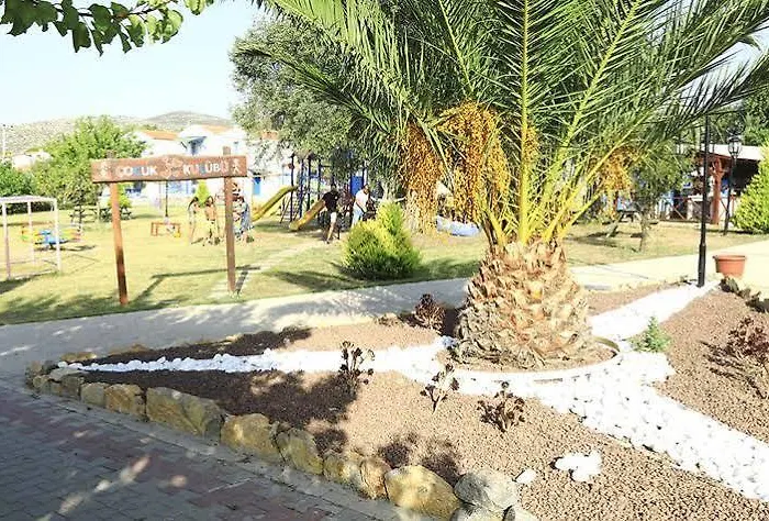 Akay Garden Family Club *