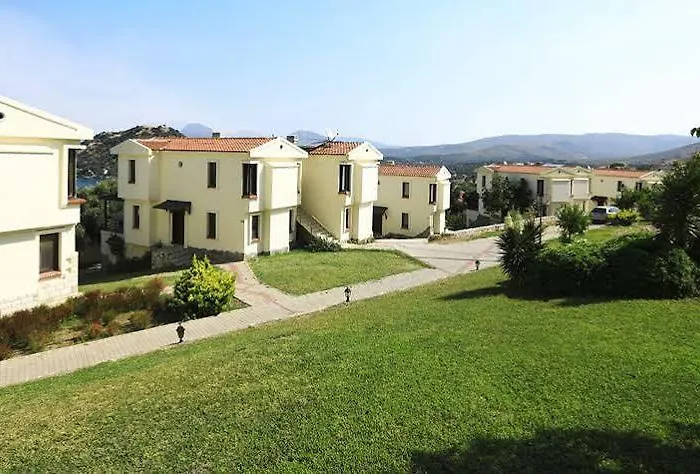 Akay Garden Family Club * Çeşme